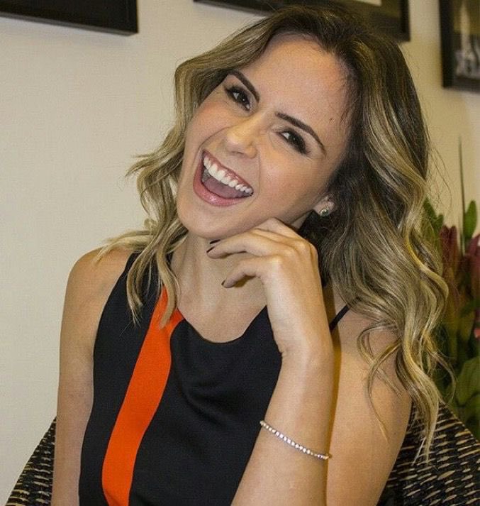 Ana Paula Renault 🧙🏻♀️ tweet media