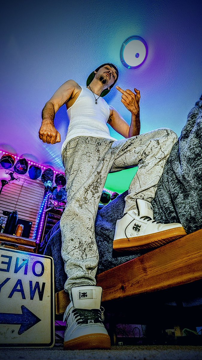 Master_J_Ray tweet media