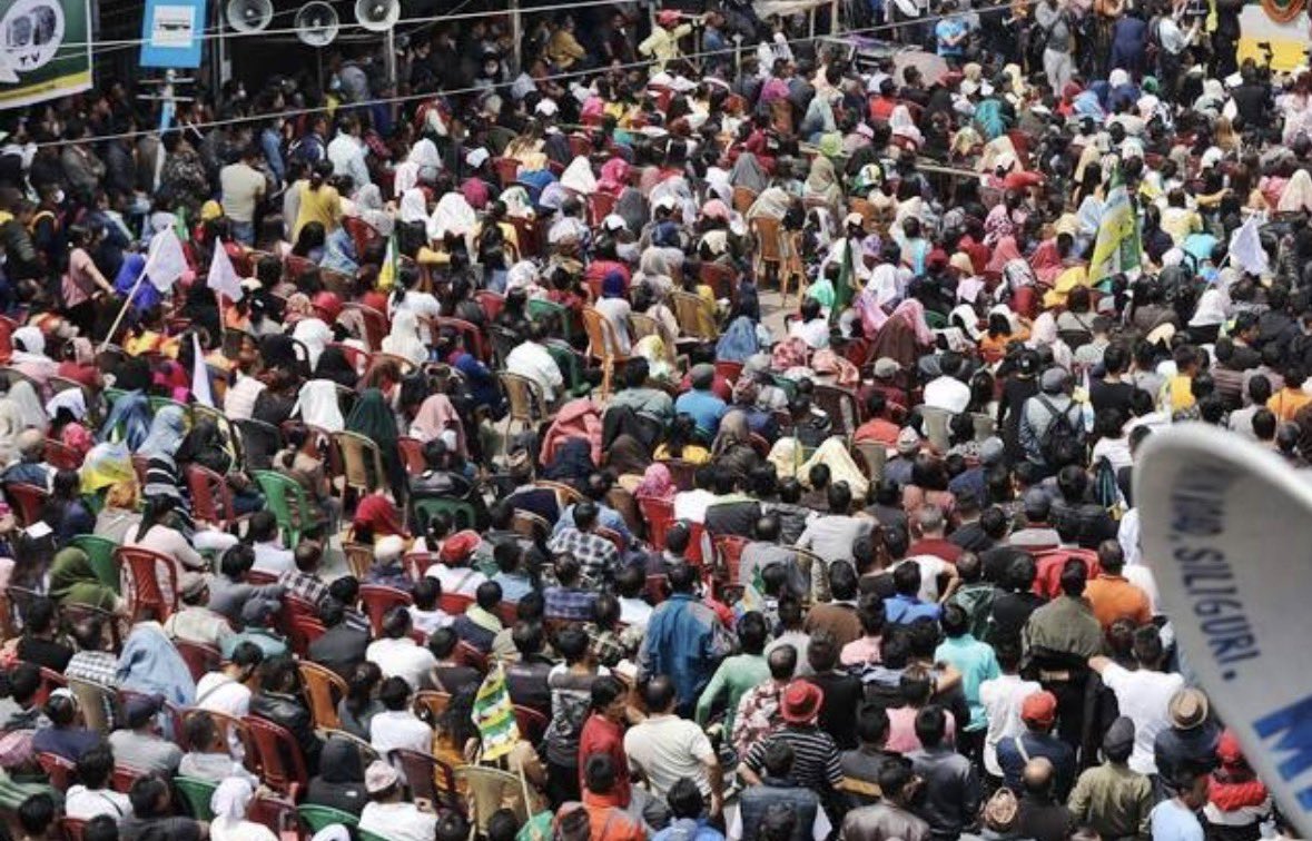 Lloyd Mathias tweet media