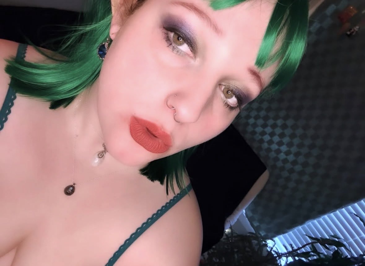 Little Fae May tweet media