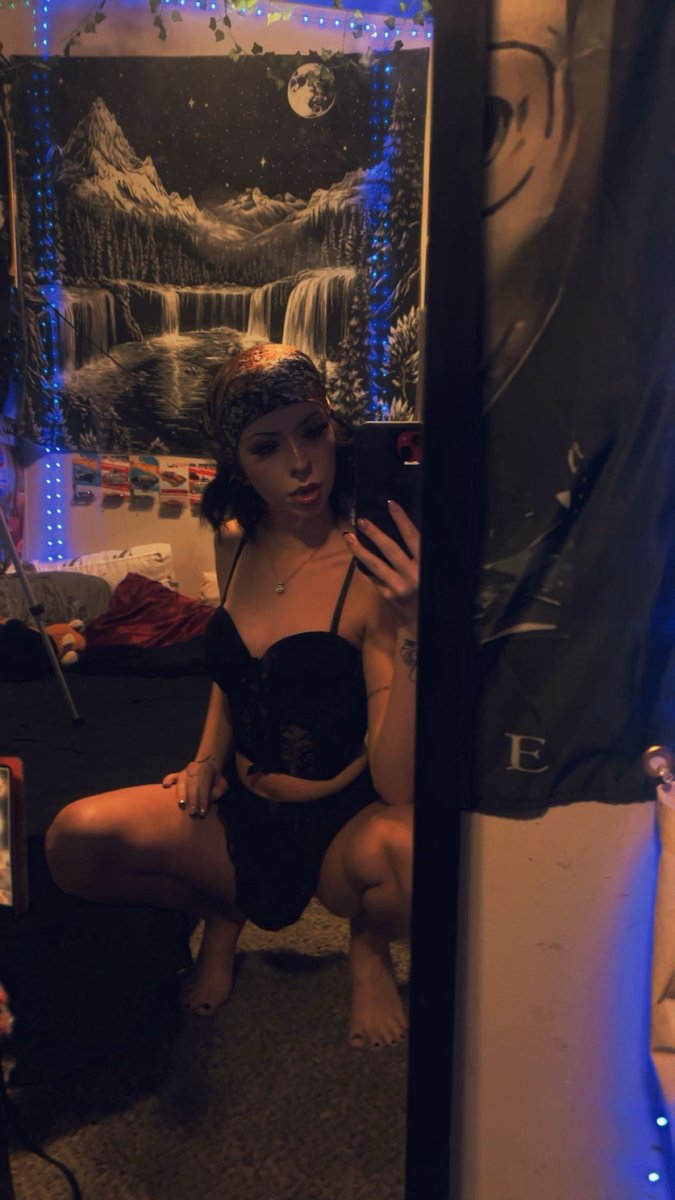 👑Queen Rae👑 FINDOM tweet media