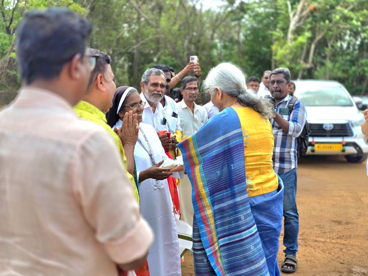 Nirmala Sitharaman Office tweet media