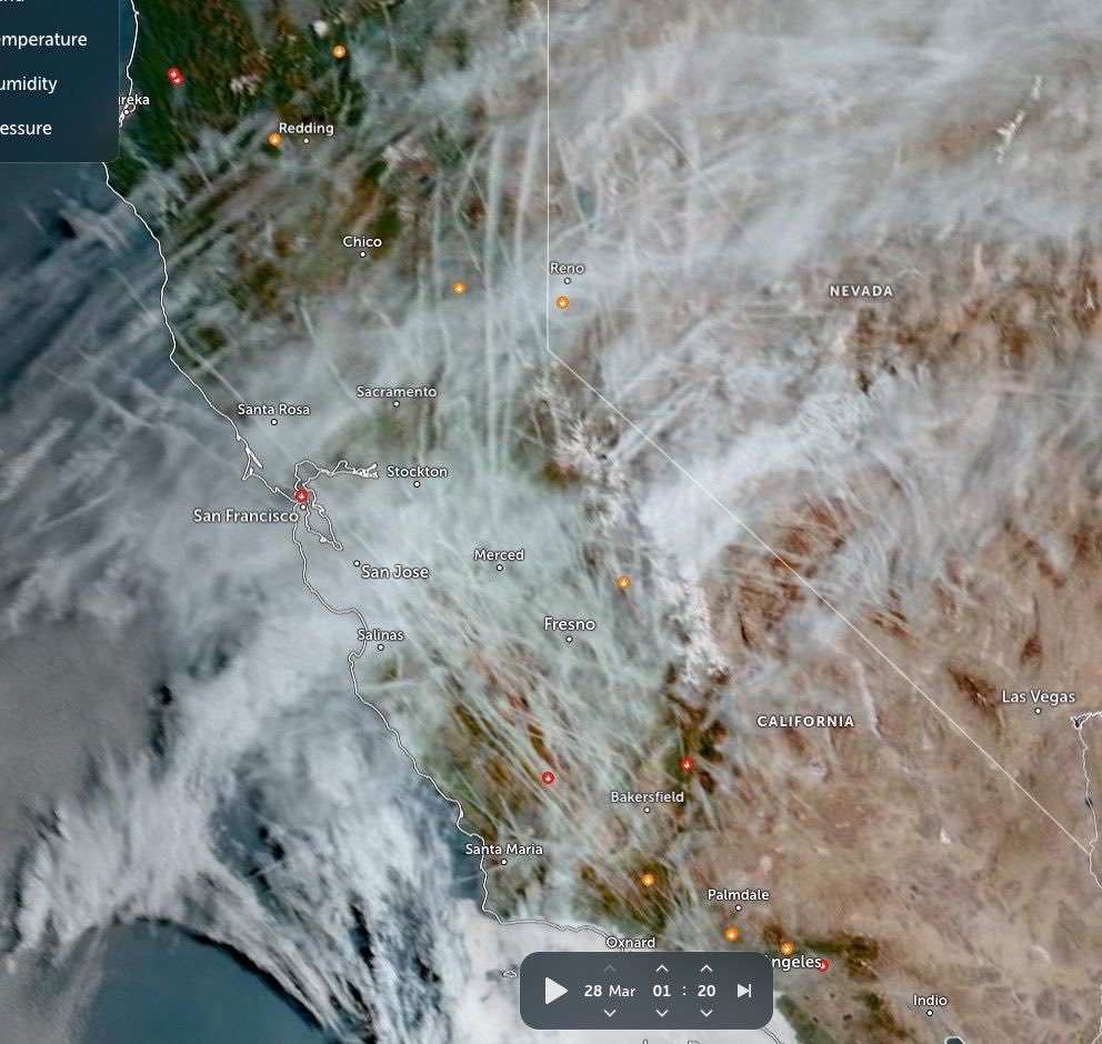 This was the #Chemtrail spraying from one week ago before a weather front came through...

It's infuriating 🤬