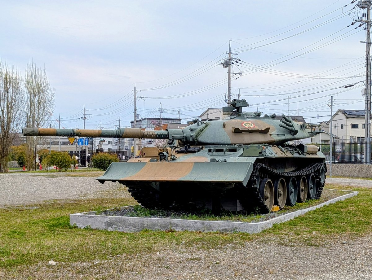 エディ tweet media