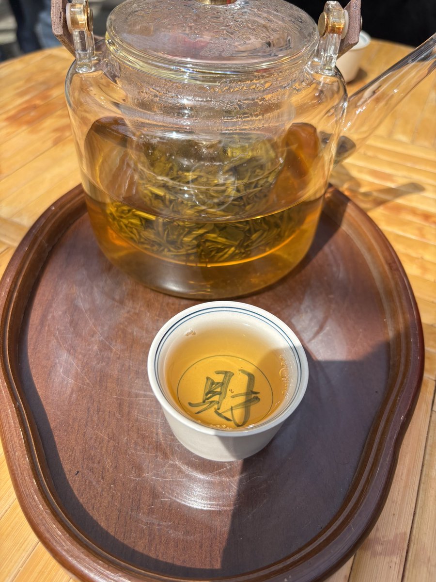 Luck Luke tweet media