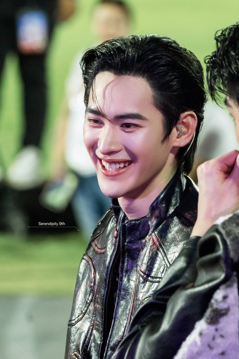 Khunnumber9's tweet photo. 🐈‍⬛
#number_9th 
#KaoNoppakao
#งุ้งงิ้งๆของนพเก้า 
#เก้านพเก้า 
#56ปีCh3LandDom https://t.co/ss6ZTEnvHA