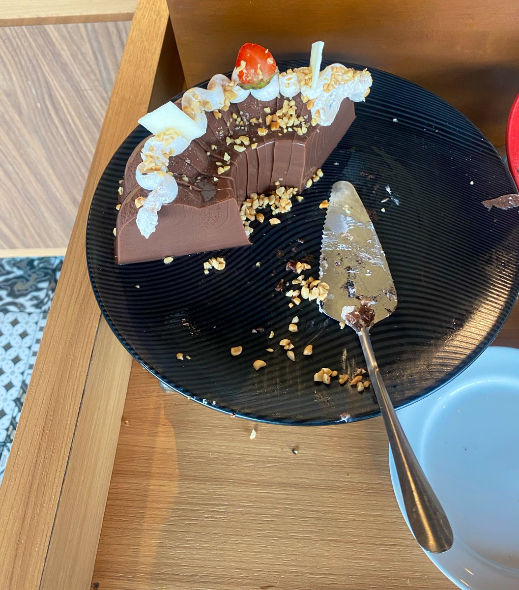 neverwalkalone tweet media