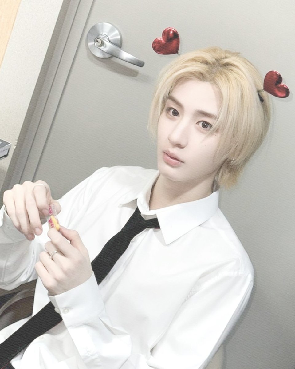 ݁ 𝑬𝒕𝒉𝒂𝒏 ݂ ତ ☁️ tweet media