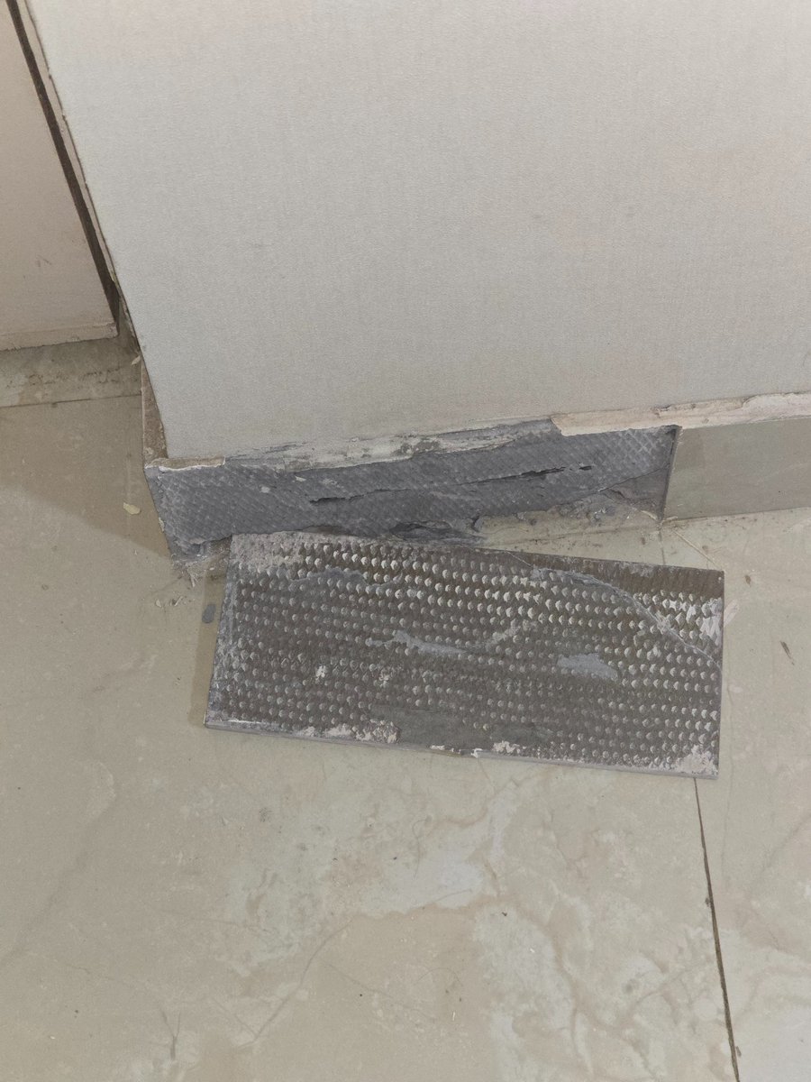 pulkit164's tweet photo. @amazonIN not only did I receive a damaged product which I had to return your delivery agent broke my tile while dragging the washing machine into my home who's responsible for these damages? https://t.co/U5wExC1IwC