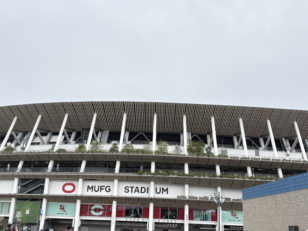 TSKtonsuke_629's tweet photo. ひさびさのYOASOBI参戦
ワンオク主催だからYOA'S少なくて寂しいけど、楽しむぞー！ https://t.co/YPovZGBfjA