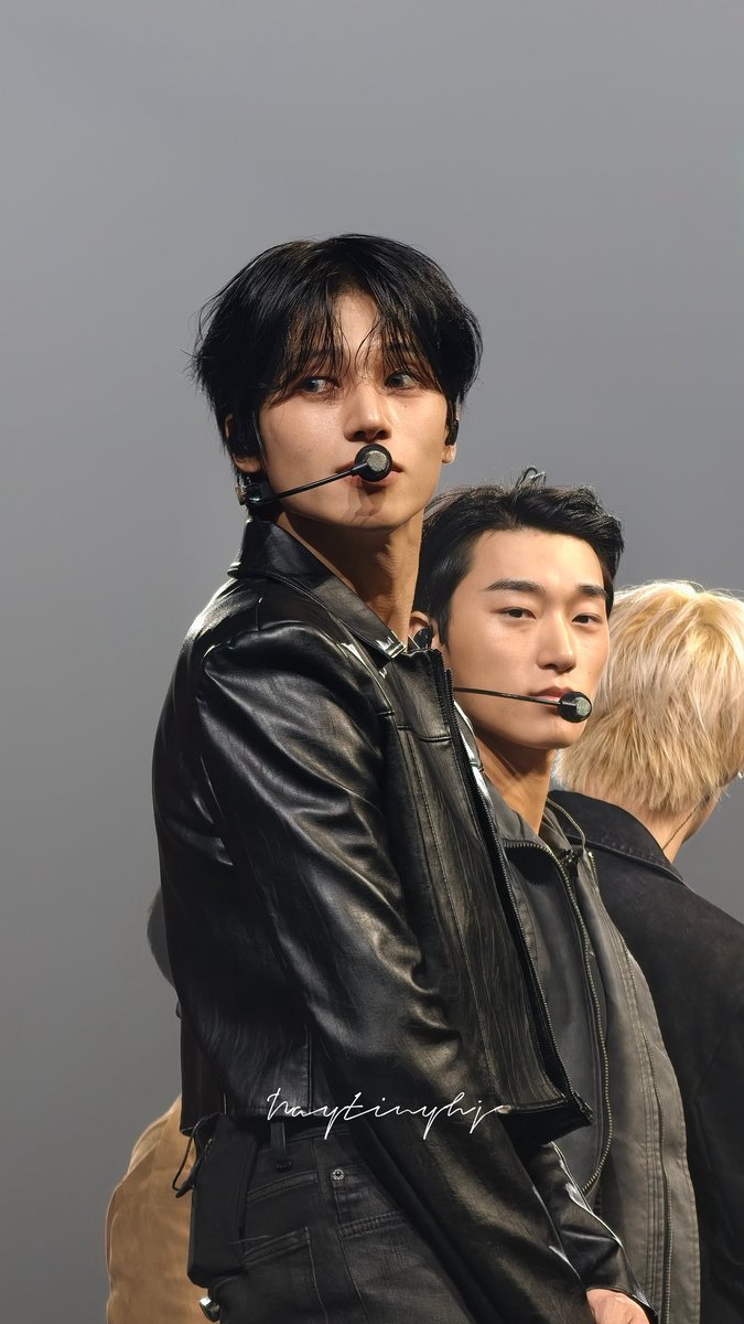 CaptHongjoongtiny8_8🐿️🎀💿 tweet media