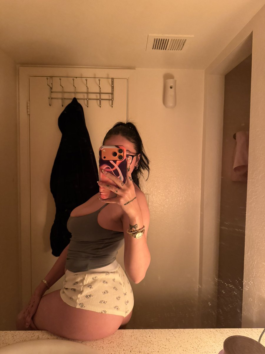 Ravyn Moore tweet media