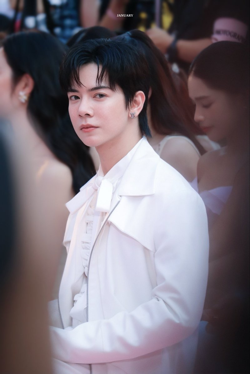 𝒋𝒂𝒏𝒖𝒂𝒓𝒚 — tweet media