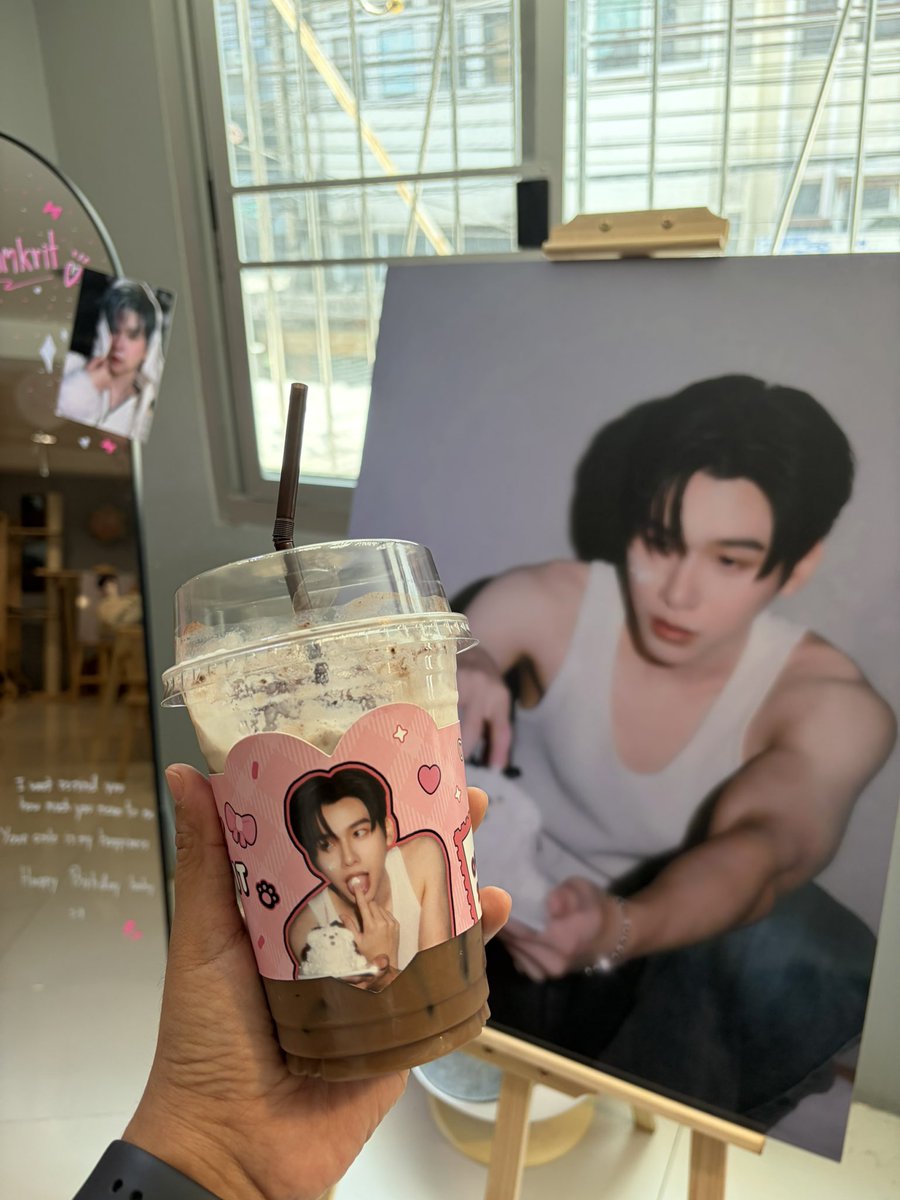 น่ารักกกกกก  🩷🤍  
วันนี้ใครว่างๆ แวะมาพบปะเม้ามอยกันได้แกร 

สำหรับ giveaway+ขนมแมวเลีย เพื่อนๆแจ้งทางร้านด้วยนะคะ ว่ามางานโอมกิต  แล้วขึ้นมาชั้น2 ได้เลยค่ะ 🥰

<a href="/ohmkrit/">ohmkrit</a>  #ohmkrit