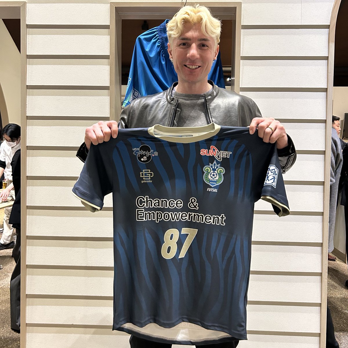 ⚽️#bellmare_F x #goleador ⚽️

／
Fリーグ開幕に間に合う
先行予約は
⚠️本日23:59まで⚠️
＼

FP &amp; GL 1stユニフォームが対象！
先行予約で
ユニ型アクリルキーホルダー
プレゼント🎁

🔗 goleador-store.com/collections/be…

お買い逃しのないよう
お気をつけください🙆‍♂️

#ゴレアドール
<a href="/SBFC_OFFICIAL/">湘南ベルマーレフットサルクラブ</a>