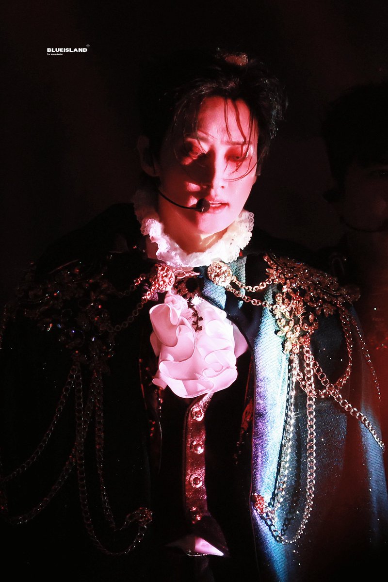 Island9Blue's tweet photo. 260404
SJ-CORE in SEOUL DAY2

#은혁
#슈퍼주니어
#이혁재
#EUNHYUK
#SUPERJUNIOR https://t.co/BqqbkTv11D