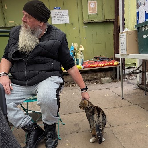 Robert Allotment cat,now helped by Janet & Amanda tweet media