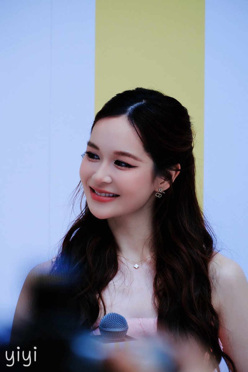 tk's yiyi mami tweet media