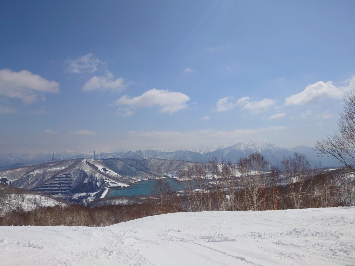 TIIDA178's tweet photo. 雪山楽しかったです♪ https://t.co/fLxrvVrxCz