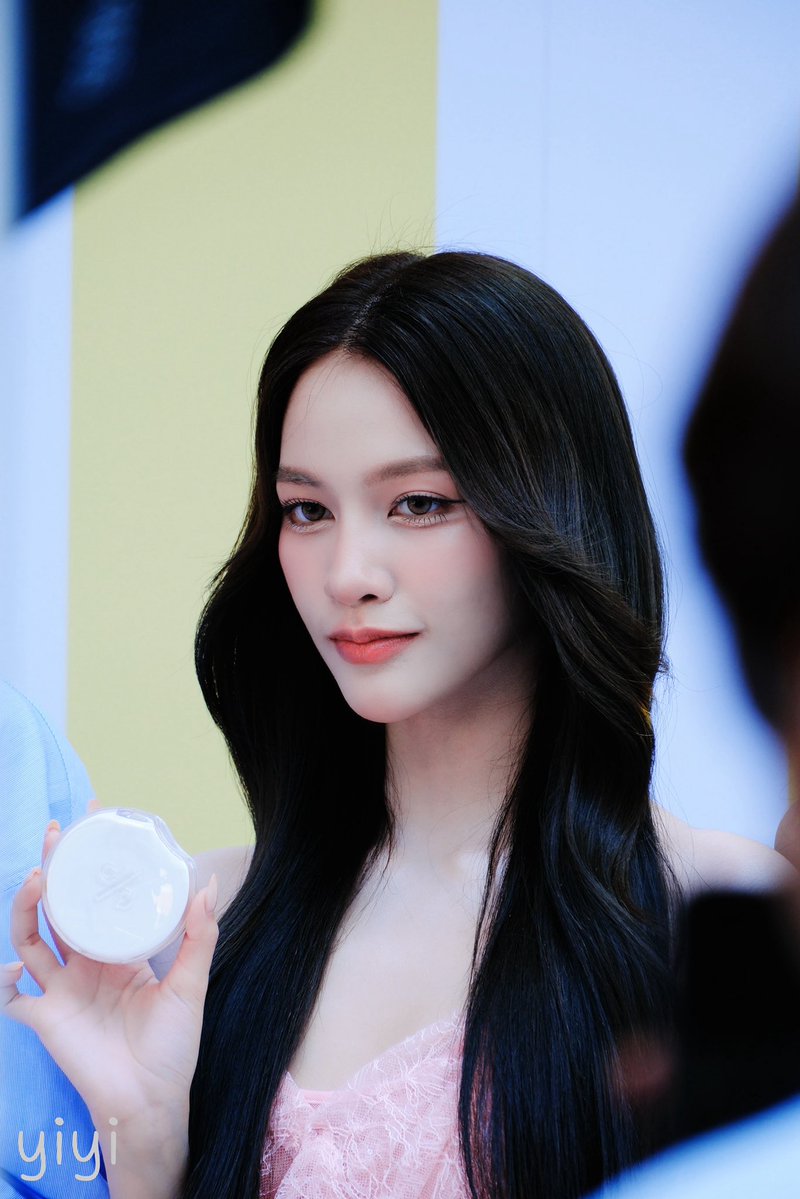 tk's yiyi mami tweet media