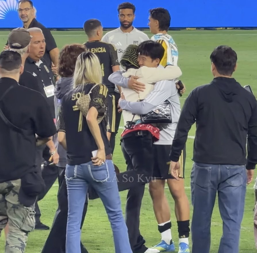 Professor G-Dragon is the manual tweet media