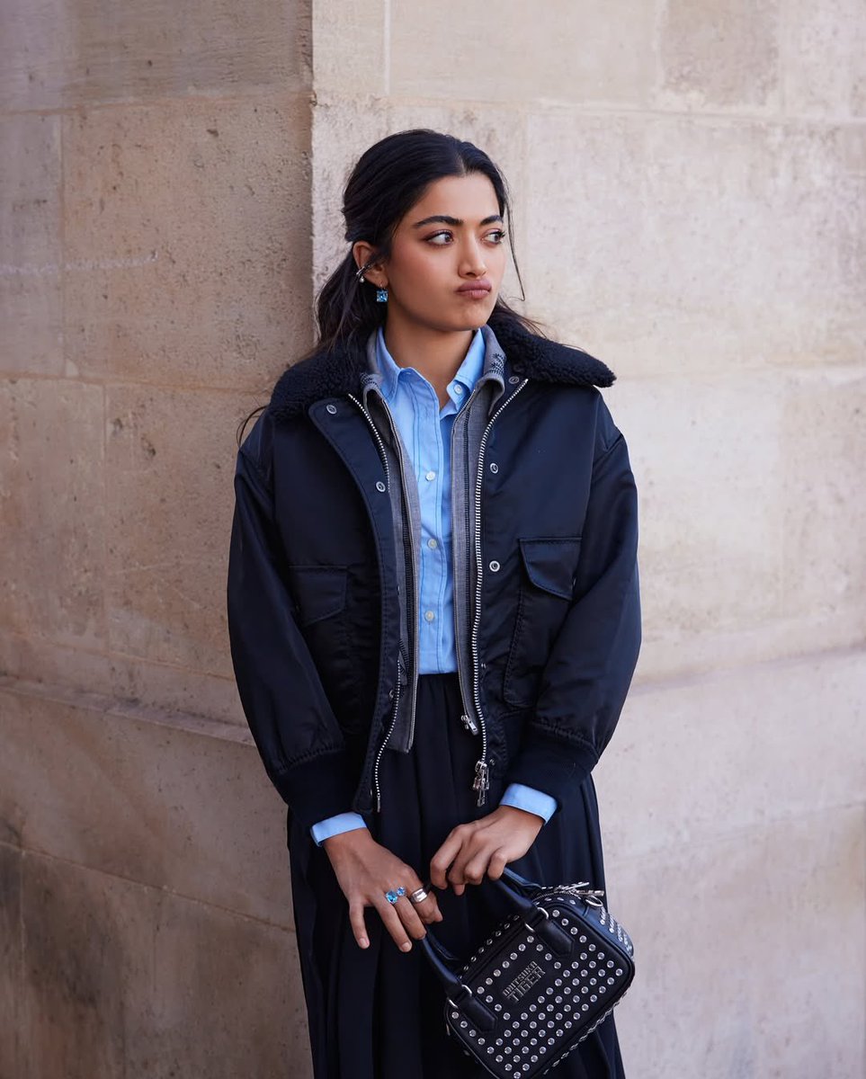 HELLO! India tweet media