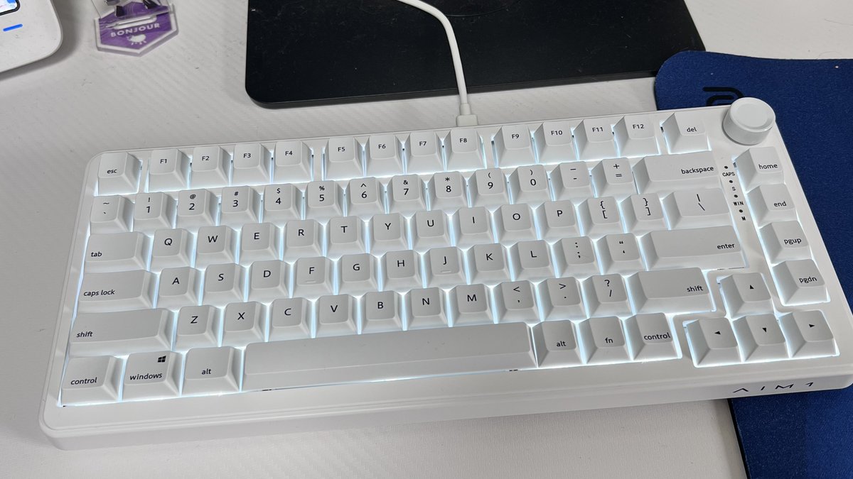 おねむのたろすけ tweet media