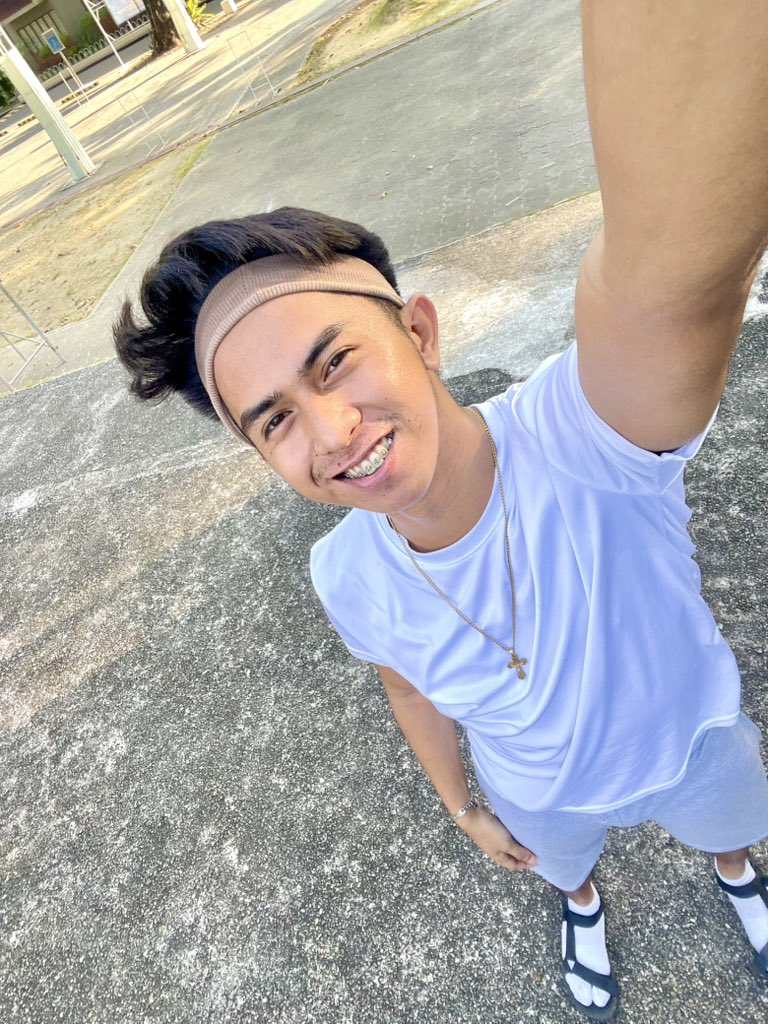 zyrkrets🖤 tweet media