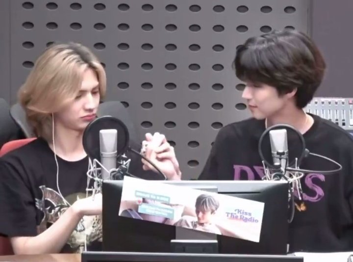 𝙢 𝙞 𝙮 𝙖 ⁰⁶ ૮꒰ ˶• ༝ •˶꒱ა tweet media