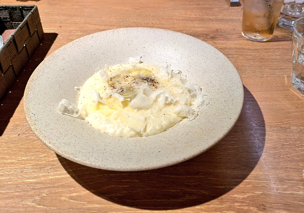 Teo@Ixion tweet media