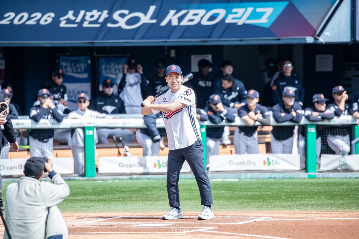 론도 tweet media