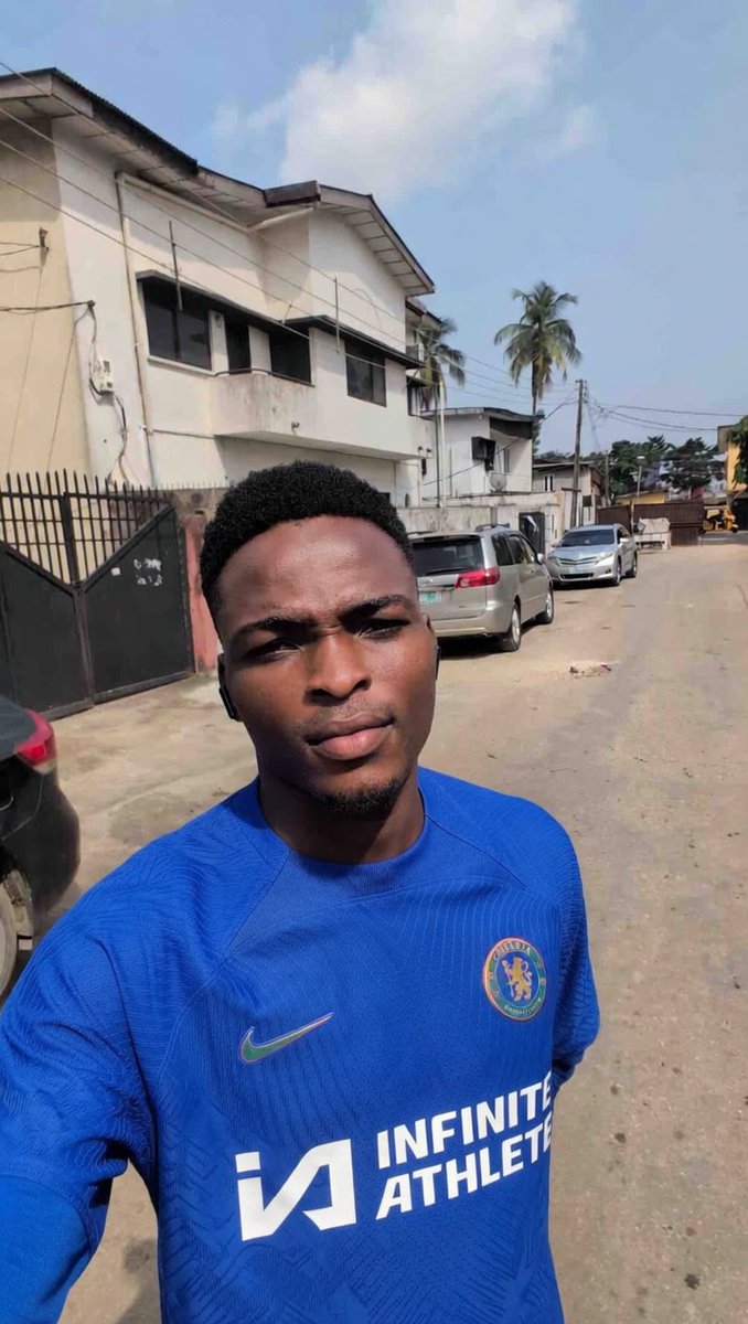 Markcee_ tweet media