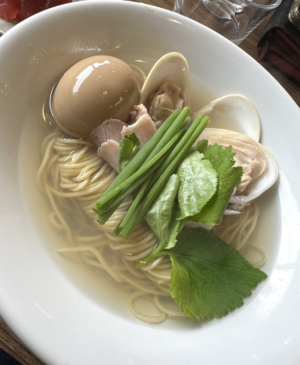 たむケイ tweet media