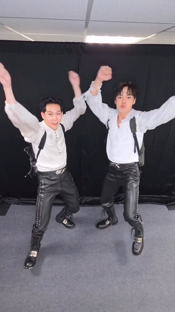 킴고래🐳💜뾰롱 tweet media