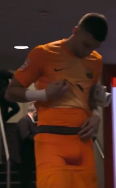 Hot Footballers tweet media