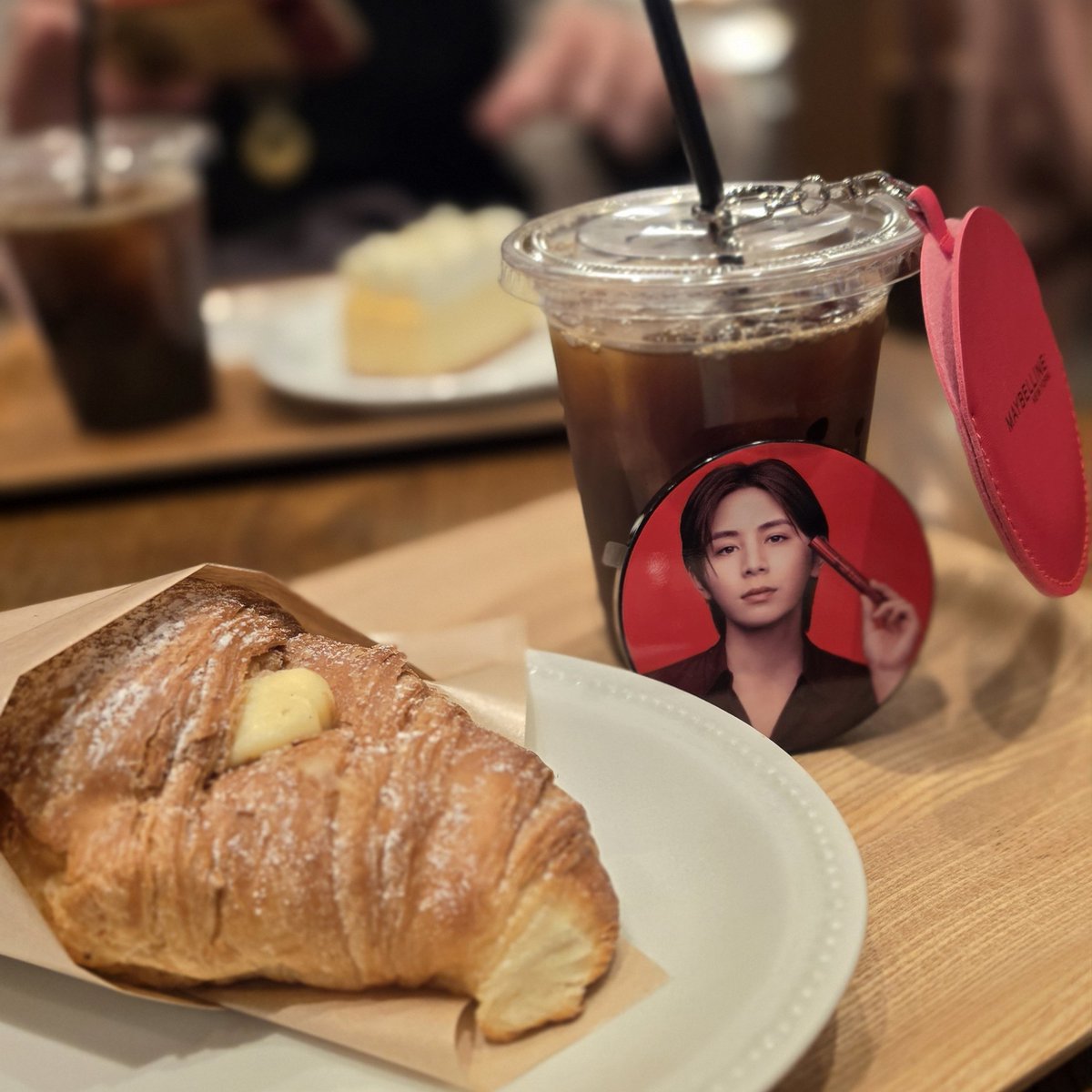 .Y ⑅⃝ℛ* ᗰIᑕO 🐾🔴🦝❕🍨🫣🫦🎮📕👨‍👨‍👦‍👦 tweet media