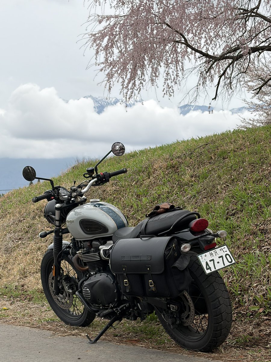 のん@バイク女史部No.900s tweet media