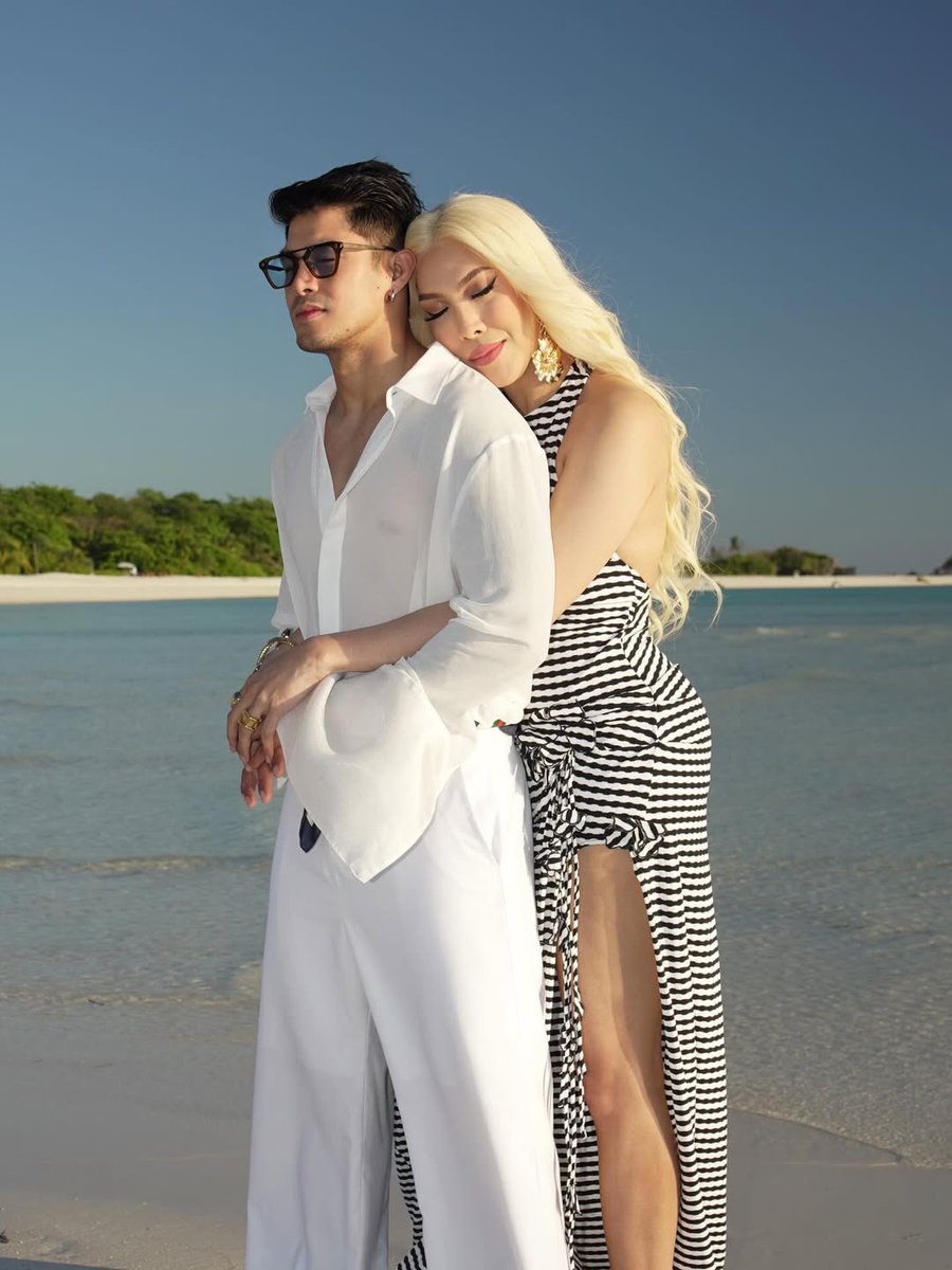 gmanetwork's tweet photo. #ItsShowtime hosts and real-life couple #ViceGanda and #IonPerez started April with a dash of kilig with stunning beach photos! 😍

Vice Ganda even wrote a short but heartwarming message to her husband, Ion, on Instagram, “Sinasagip mo ako palagi. Mahal na mahal kita!”

Ion replied in the comments, “Laging 'SAYO.' Ailabyu.”

📷: praybeytbenjamin / Instagram