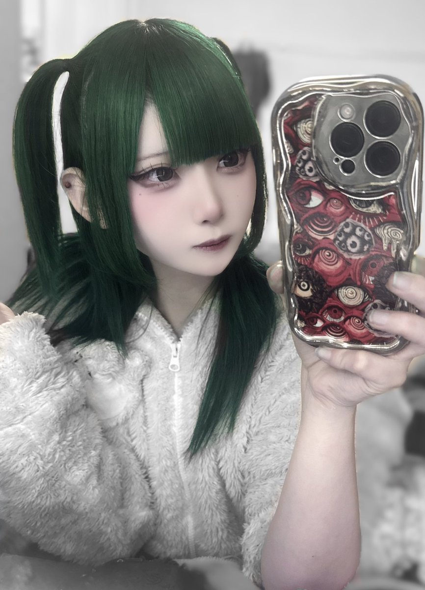 𝔪𝔢𝔩𝔬 tweet media