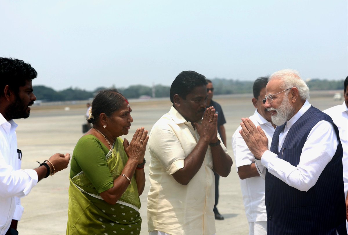 Valarmathi B - Say Yes To Women Safety & AIADMK tweet media