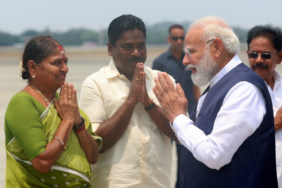 Valarmathi B - Say Yes To Women Safety & AIADMK tweet media