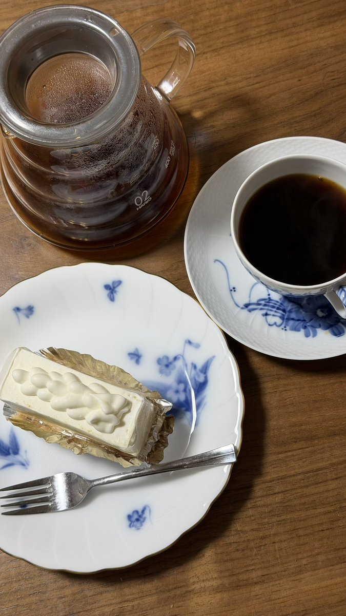 いでれー tweet media