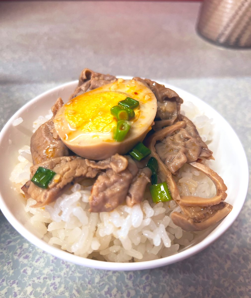 にしのんち tweet media