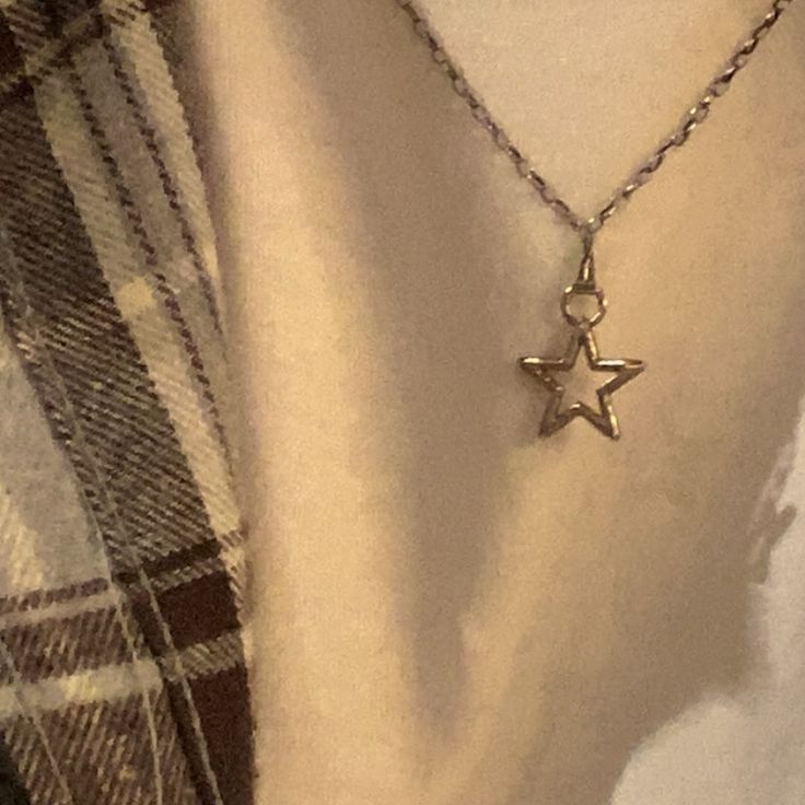 Starfire tweet media