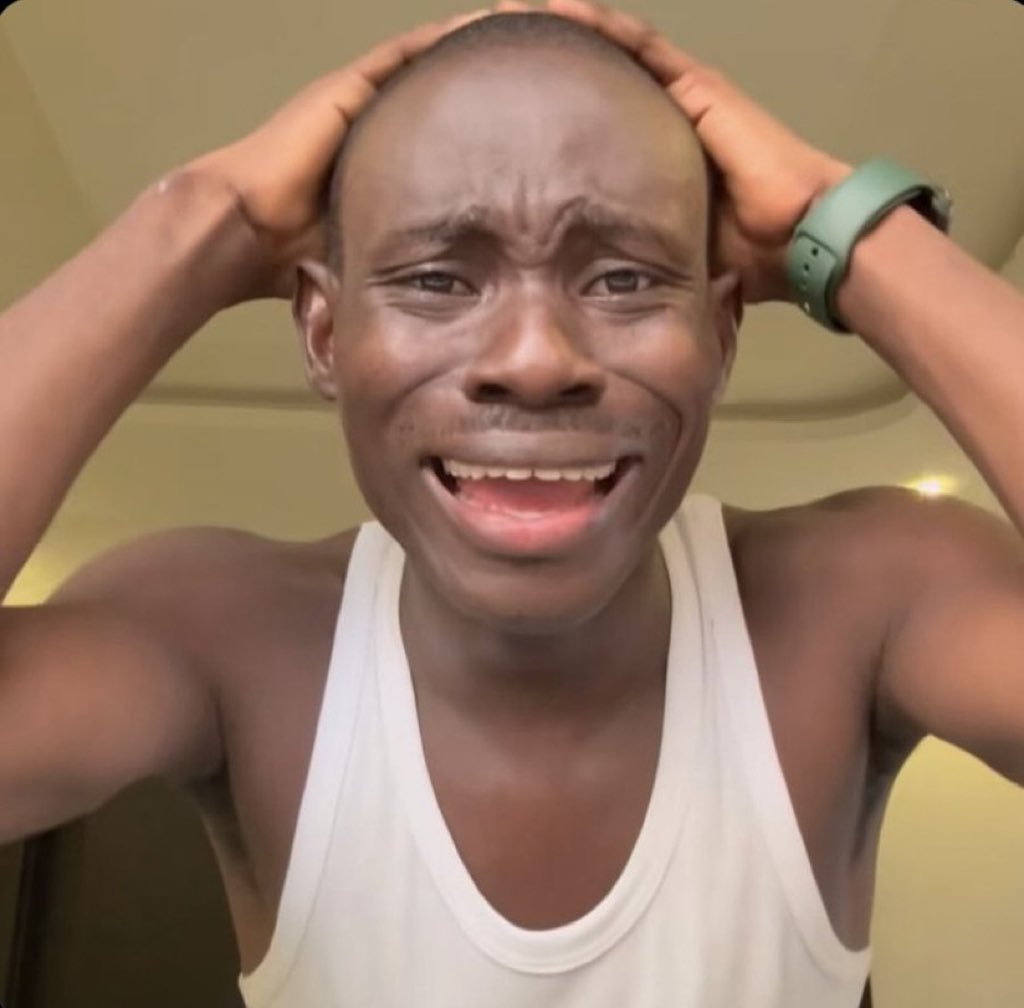 Dahmie💙❤️ tweet media