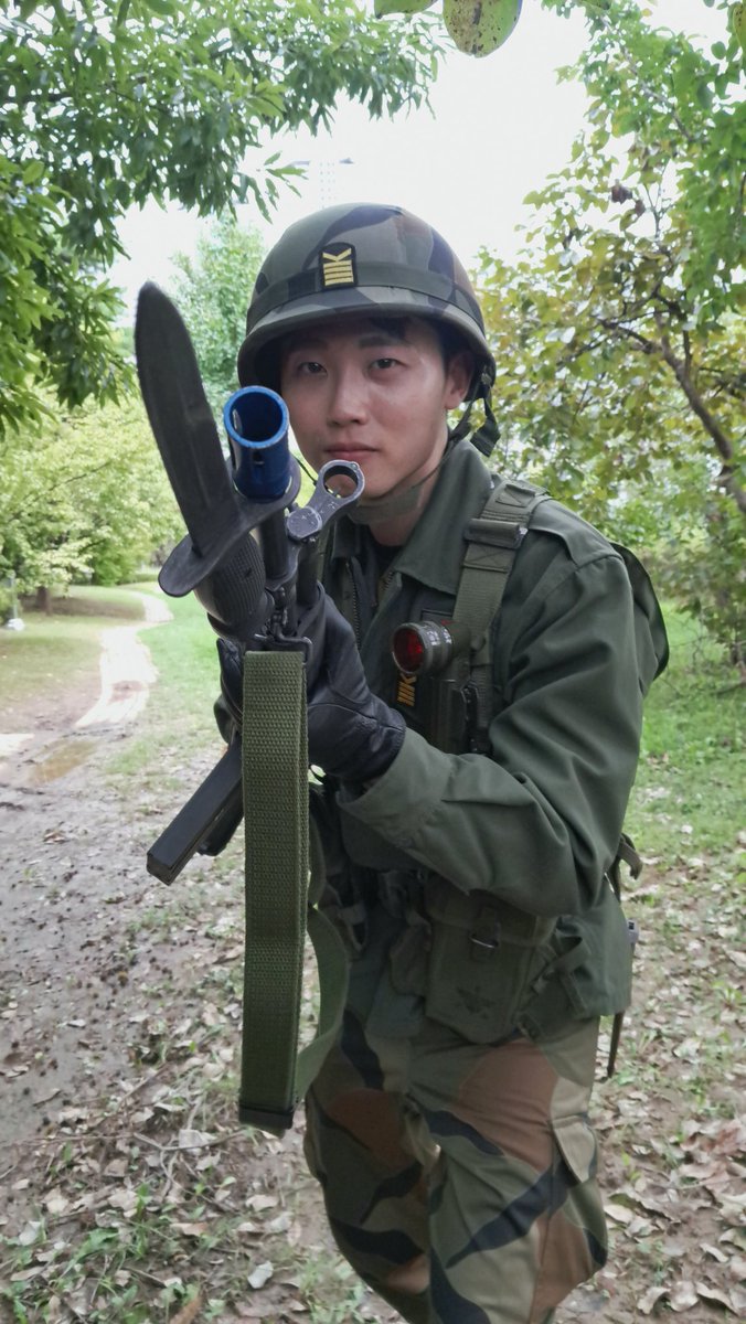 학도군P tweet media