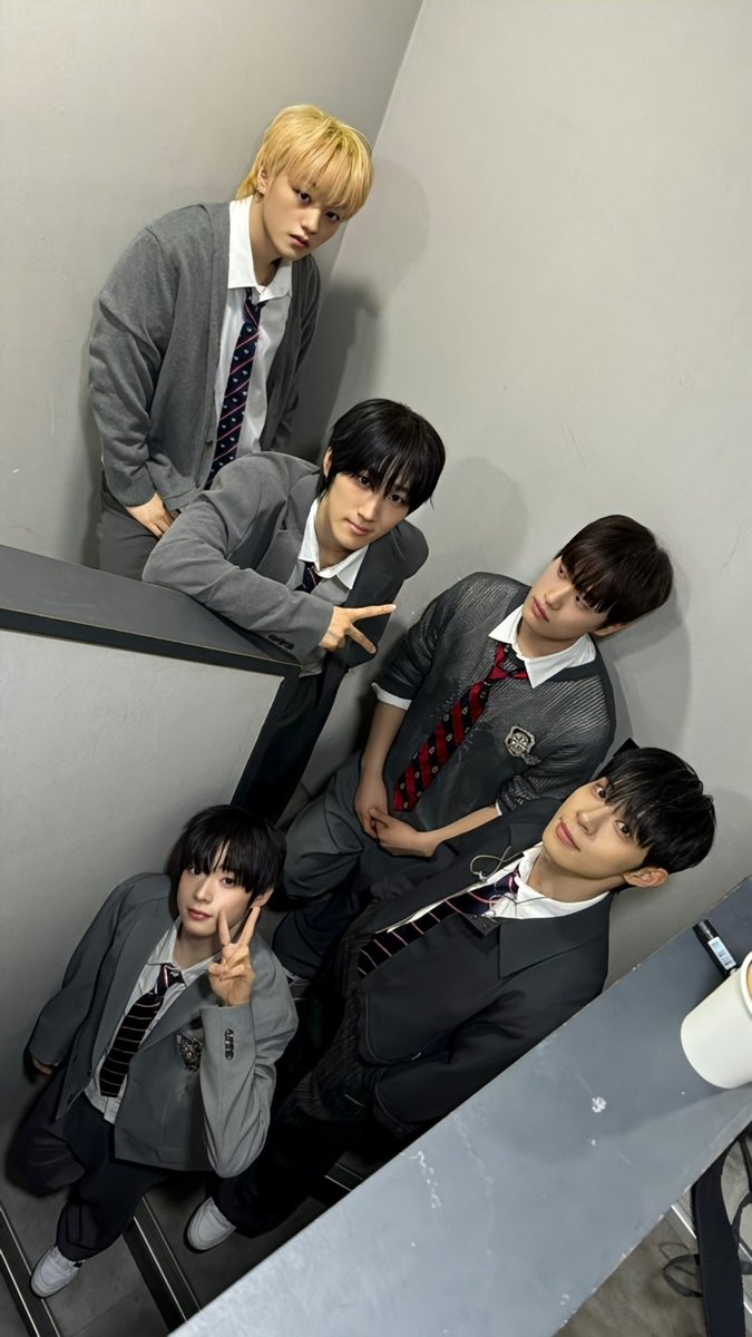 TIOT 티아이오티 tweet media