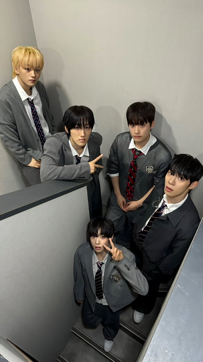 TIOT 티아이오티 tweet media