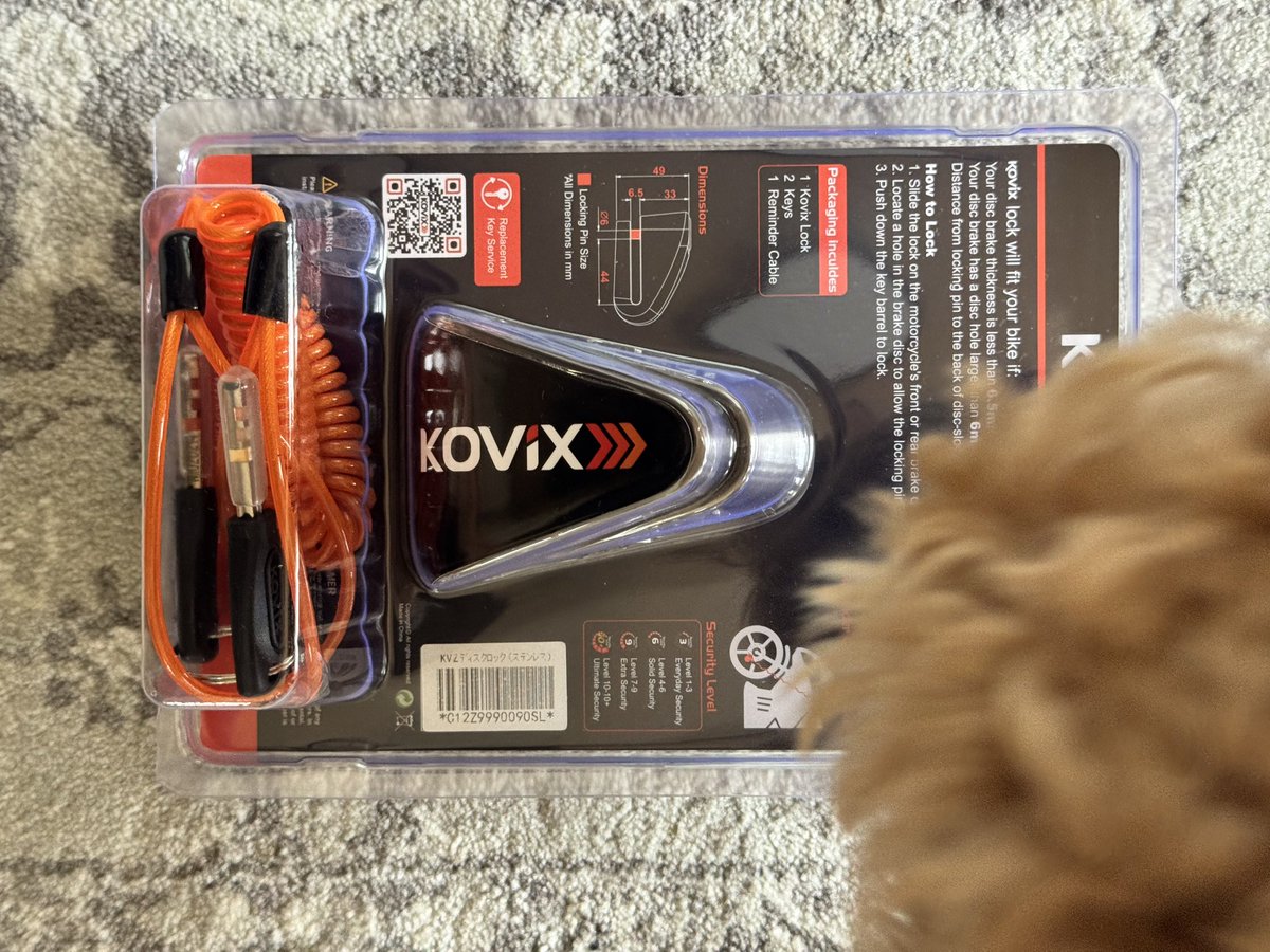 versys1000rider's tweet image. SR400にディスクロックと思い、VERSYSに付けているのと同じものを購入したが、こっちがVERSYSに合う色なんで、イエローの方をSRで使うことにした。
無難なデザインもお気に入りのポイント。
 #SR400  #VERSYS