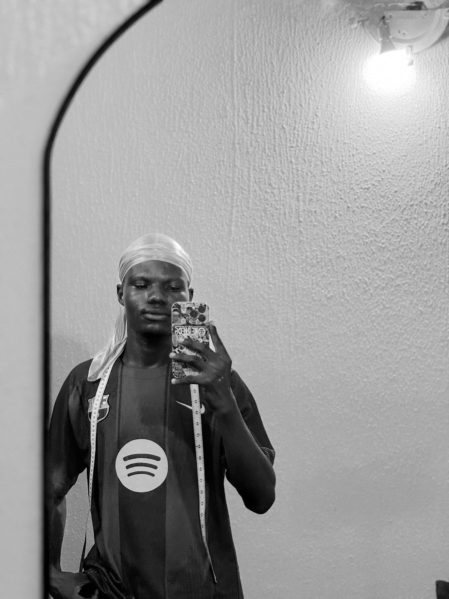 ᴛʜᴇᴍᴀɴᴛᴀɪʟᴏʀ 👻✂️ tweet media